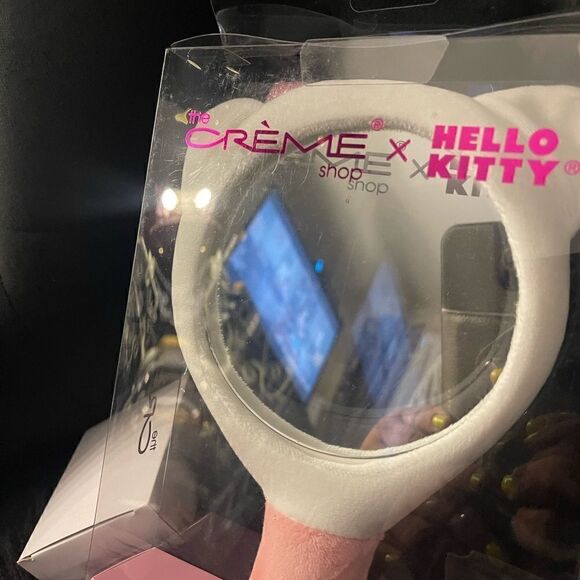 Le/se hello kitty x creme shop plush handheld travel vanity mirror - Picture 5 of 7
